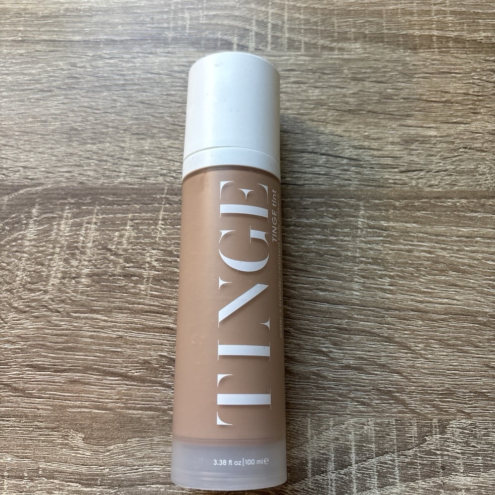 The TINGE Tint Body Makeup ~ Medium Neutral 3.38 fl oz/ 100 mL
